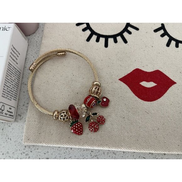 Strawberry Bath Body Bracelet Makeup Lashes Nails Tools Cosmetic Bag Set Bundle - Picture 3 of 11